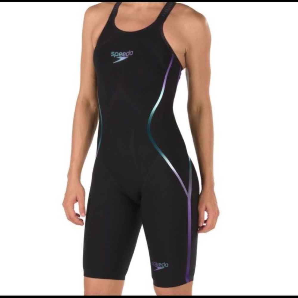 Speedo LZR Racer X Closedback Kneeskin - Black. New. Size 27